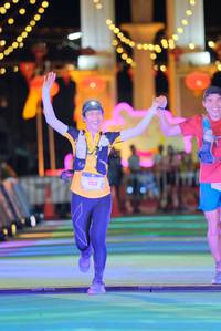 BIB: 102
                            <button type="button" onclick="openModal(21773749)" class="btn btn-primary btn-sm float-right btn-popup" data-toggle="modal" data-target=".modal-high-quality">
                        <i class="fas fa-shopping-cart"></i> Add to Cart
                    </button>
                                            <button type="button" onclick="isThisMe(21773749, true)" class="btn btn-success btn-sm float-right btn-popup btn-isme hidden" data-toggle="tooltip" data-placement="bottom" title="นี่คือรูปของคุณใช่ไหม คลิกที่นี่เพื่อเอาเข้าอัลบั้ม">
                        <i class="fas fa-plus"></i> Add to album
                    </button>
                    <button type="button" onclick="isThisMe(21773749, false)" class="btn btn-warning btn-sm float-right btn-popup btn-isnotme hidden">
                        <i class="fas fa-ban"></i> Remove from album
                    </button>